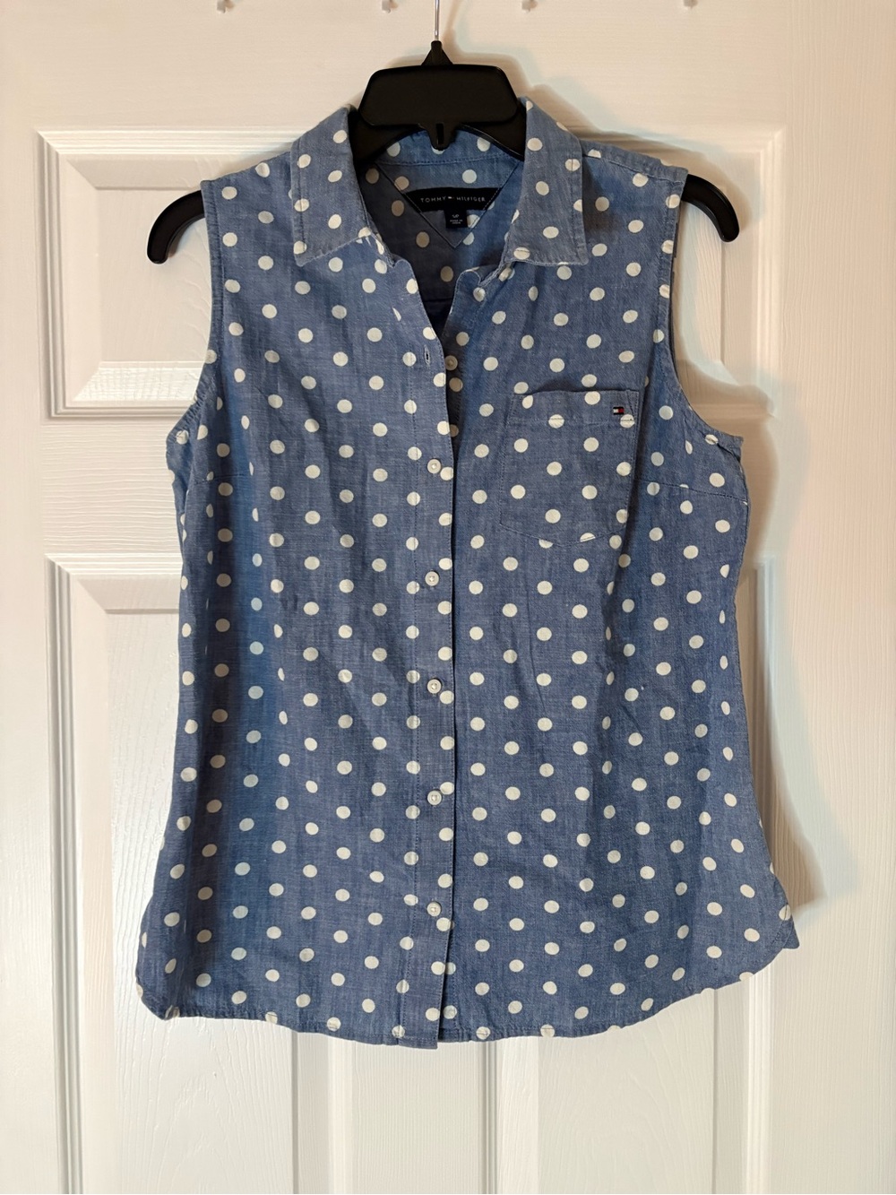 Tommy Hilfiger Blue and White Polka Dot Sleeveless Button-Front Top